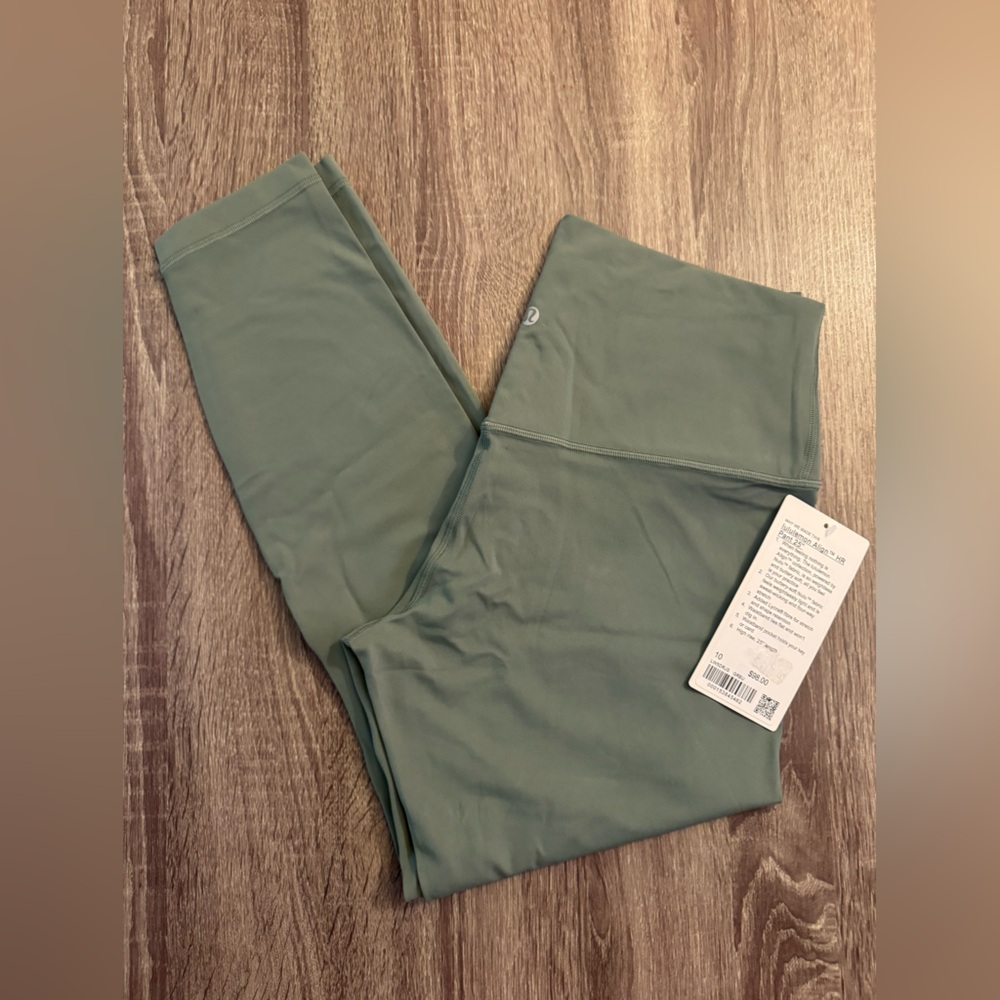 New Lululemon Align high rise pant 25” Light Green. Grey Eucalyptus.Size 10. - Picture 7 of 9
